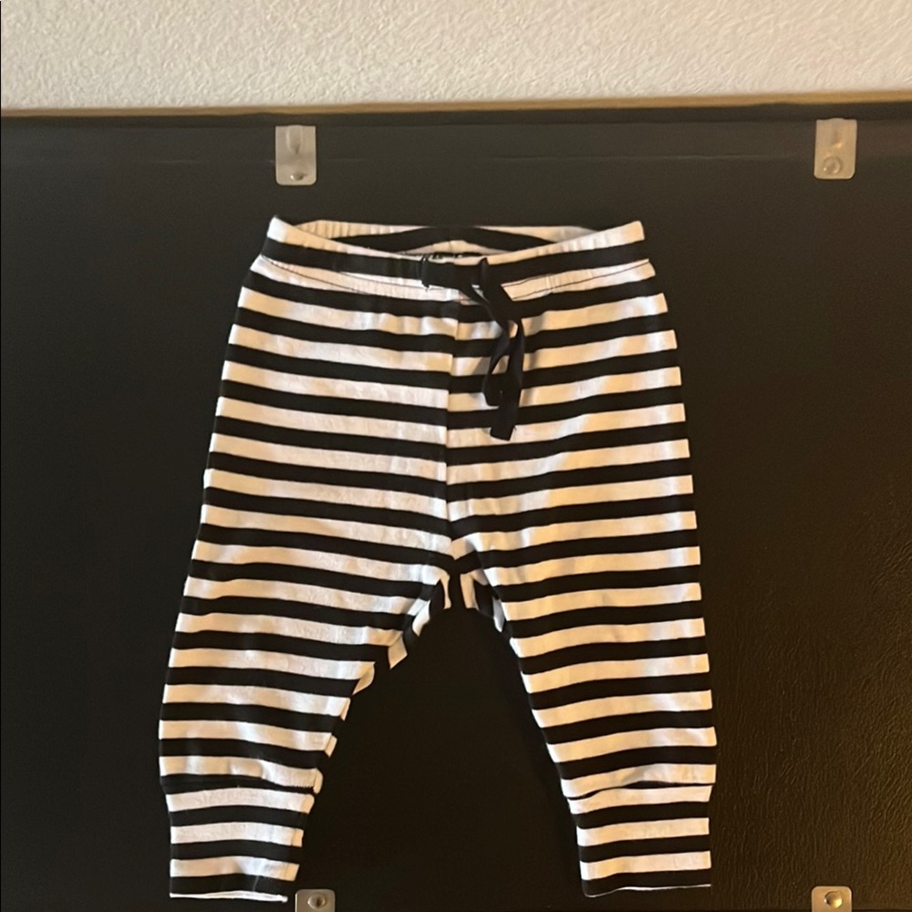 GAP Black and White Striped Kids Leggings